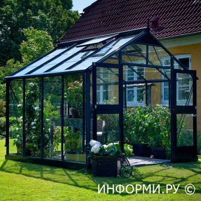 Какую теплицу выбрать для дачи?