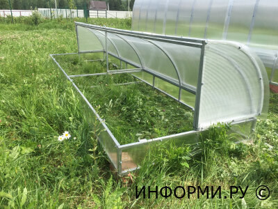 Парник из поликарбоната: особенности материала