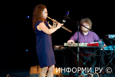 Как организовать концерт в узкой нише