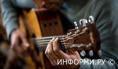 Как играть Звезда по имени Солнце на гитаре: какие подобрать аккорды