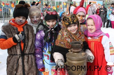 Отмечаем Масленицу с детьми: подбираем нужные песни