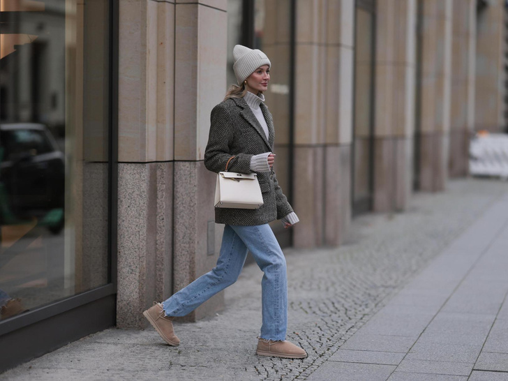 С какой обувью носить джинсы зимой: 5 модных пар, в которых вы всегда будете выглядеть дорого