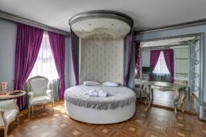 Кому выгодно снимать почасовые отели